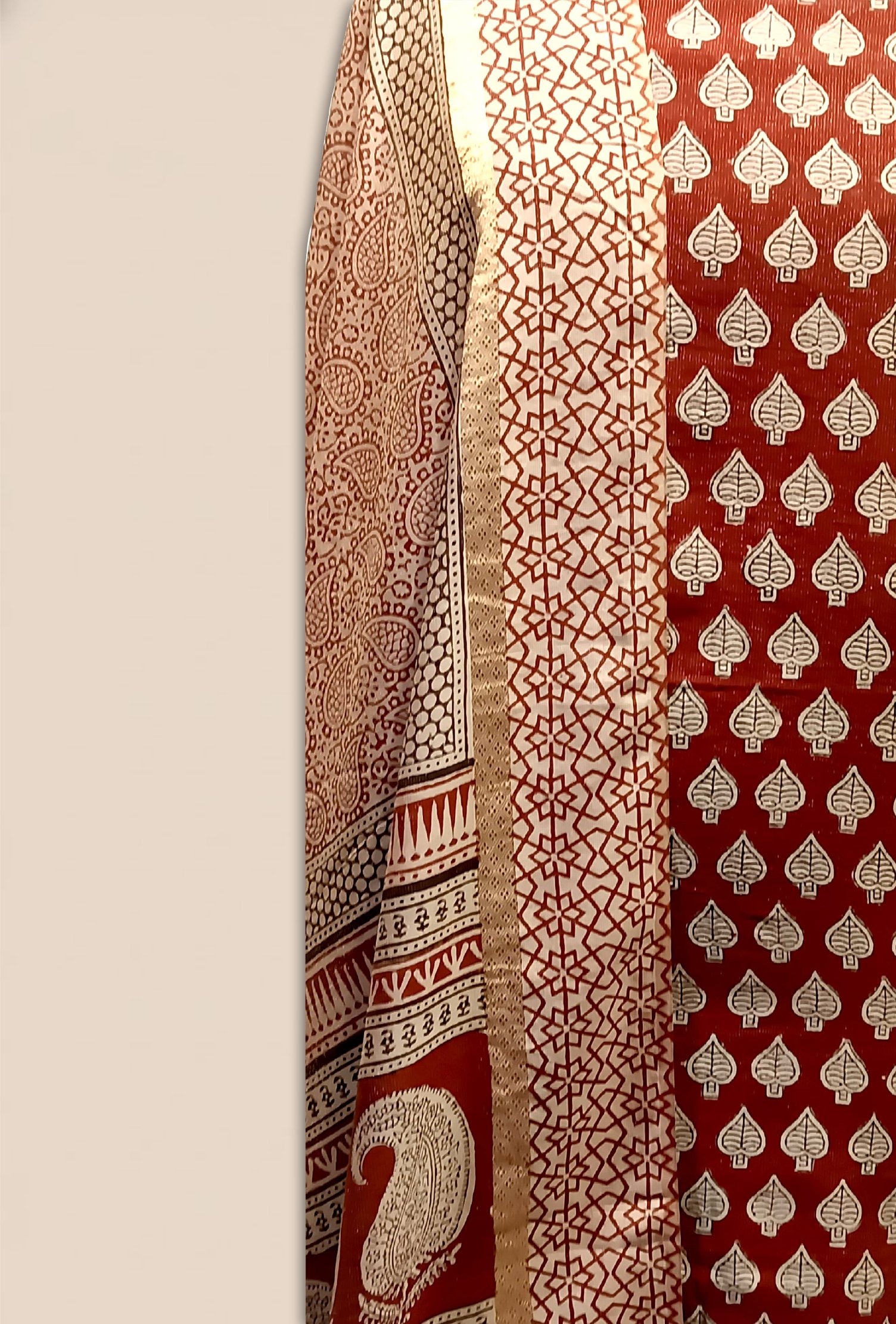 Maheshwari Tissue Suit 3 pcs - rust brown / deep maroon base - Image 4