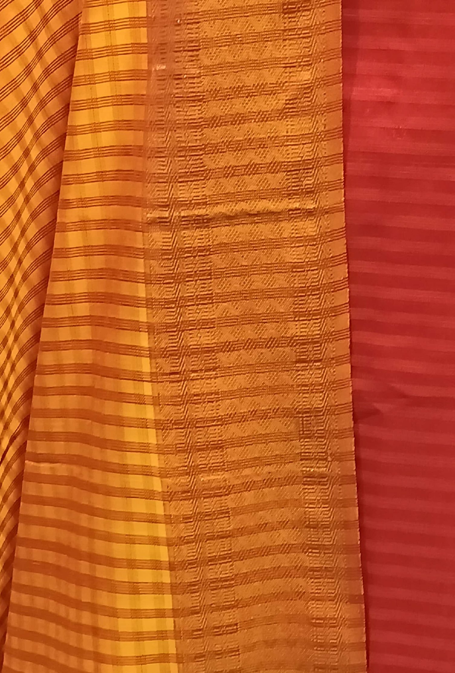 Maheshwari woven Suit 2 pcs - Crimson Red Kurta with Copper-Orange & Gold Dupatta - Image 3