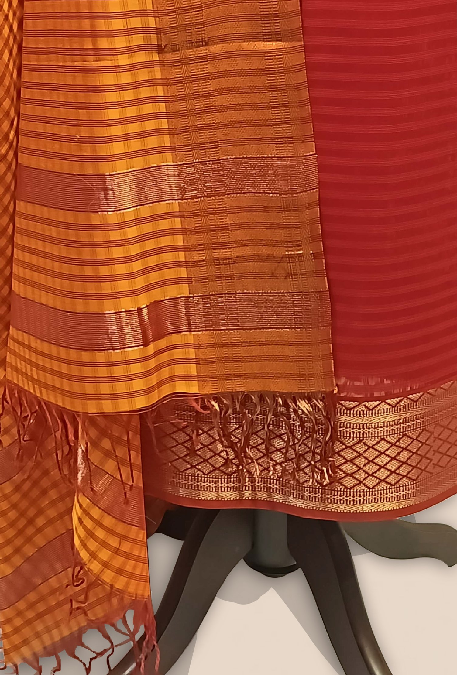 Maheshwari woven Suit 2 pcs - Crimson Red Kurta with Copper-Orange & Gold Dupatta - Image 4